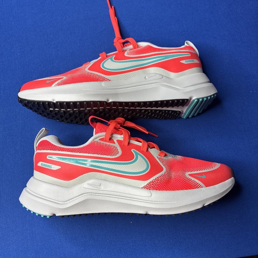 Nike Cosmic Runner Shoes Size Us 4y Color Pinkish Orange Brand New HM4402-600
